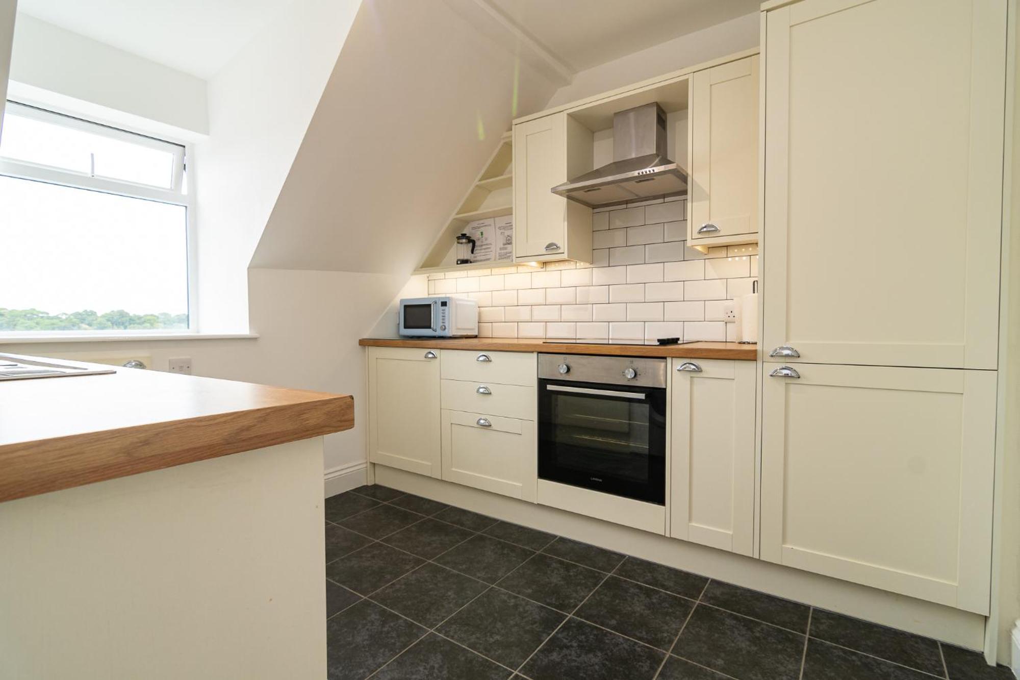 Light Airy 3 Bed Town Cntr Flat 700M To The Beach Bournemouth Exterior photo